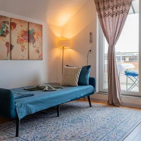 Apartman Charming With Parking - 5min To The Burgasz